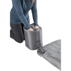 Rab Stratosphere 4 - Isolierte Schlafmatte -Deutschland Wild Schlaf Verkaufs-Shop rab stratosphere 4 schlafmatte qma 05 grh reg 5